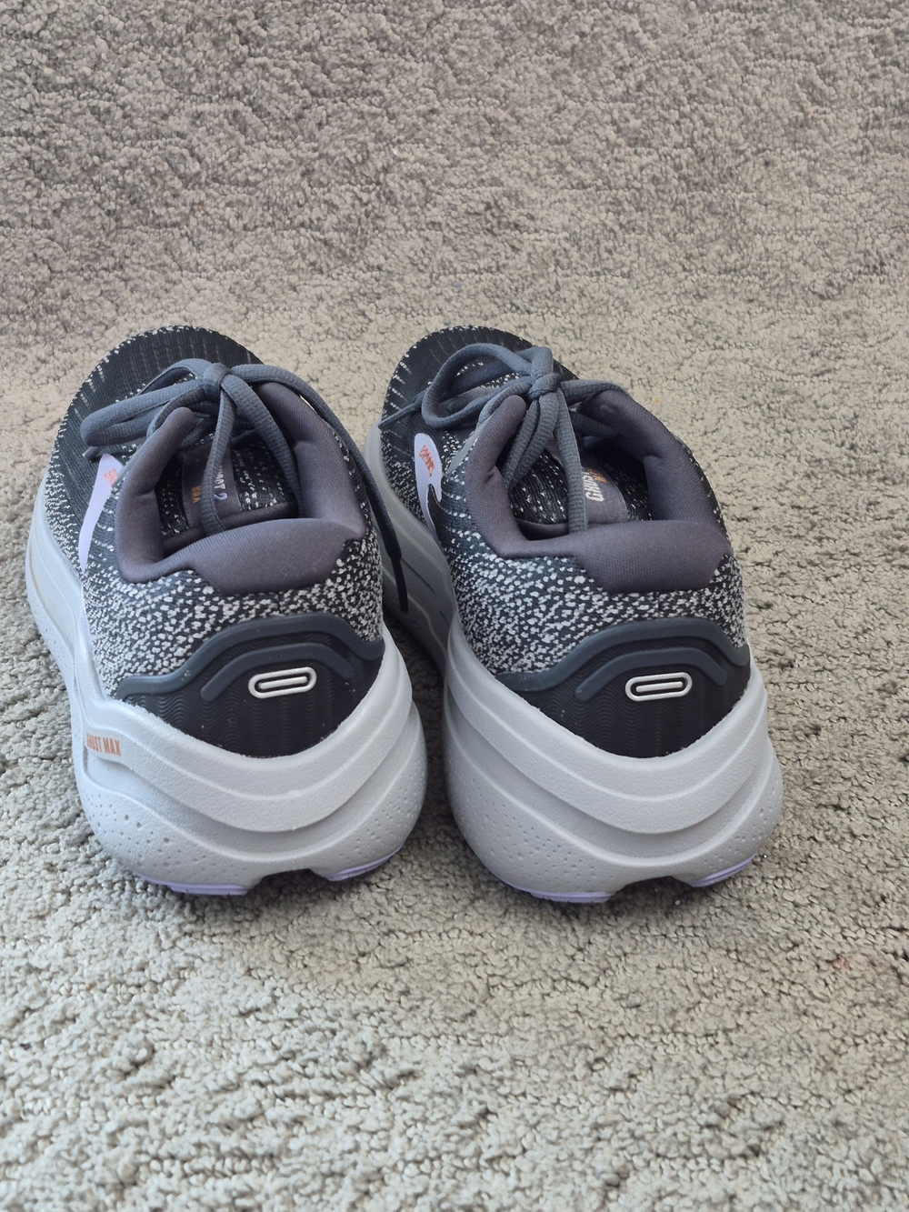 Brooks Women’s Ghost Max 2 Gray and Lavender Size 7.5B - Picture 4 of 9